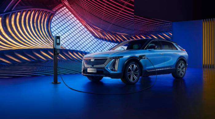 Is it better to buy an "extended range" or a "pure electric" new energy vehicle?